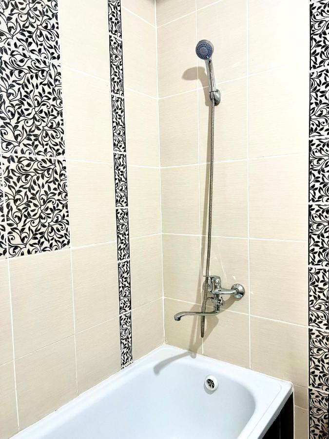 Hyat Apartment Bishkek Exterior photo
