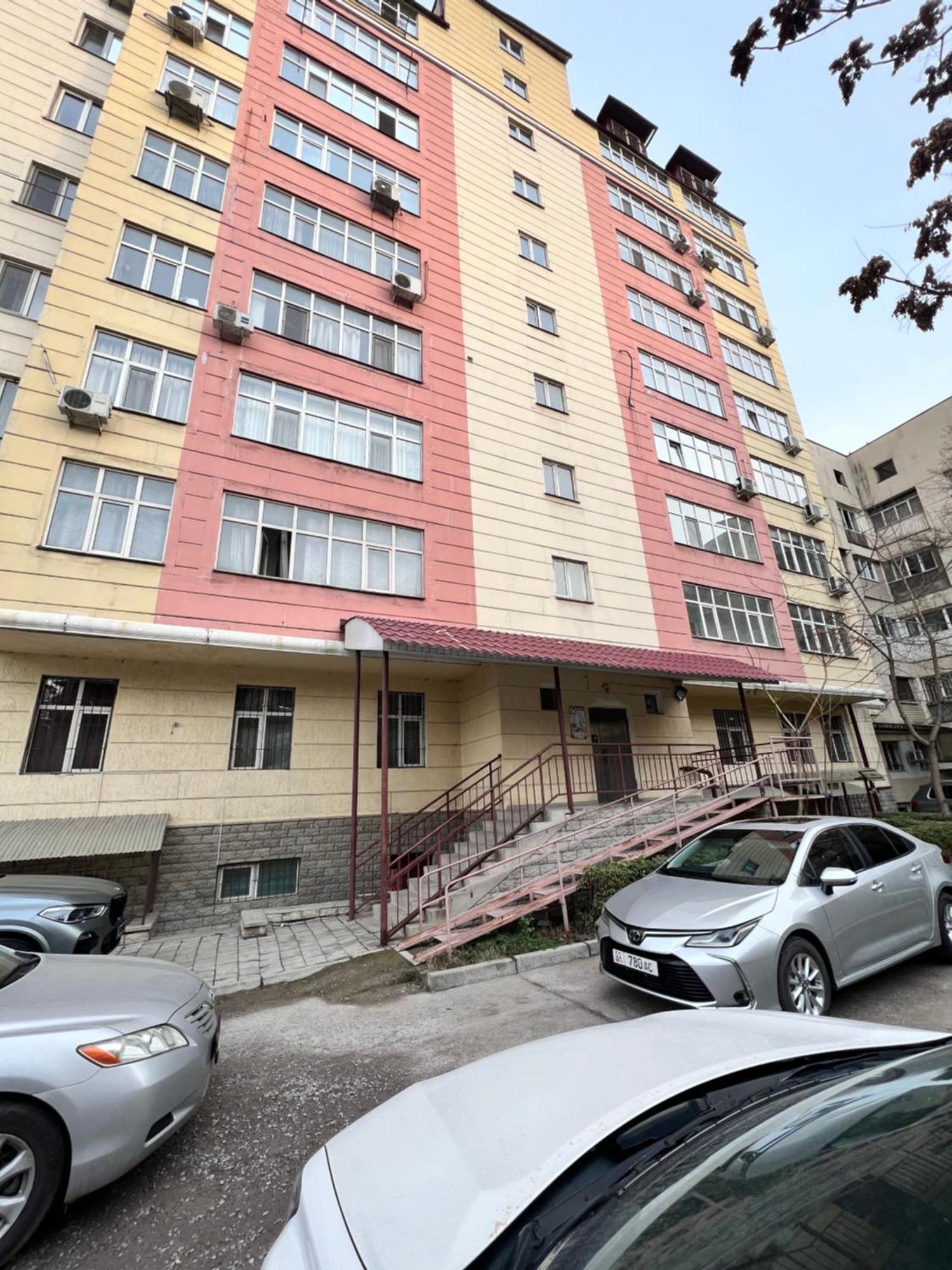 Hyat Apartment Bishkek Exterior photo